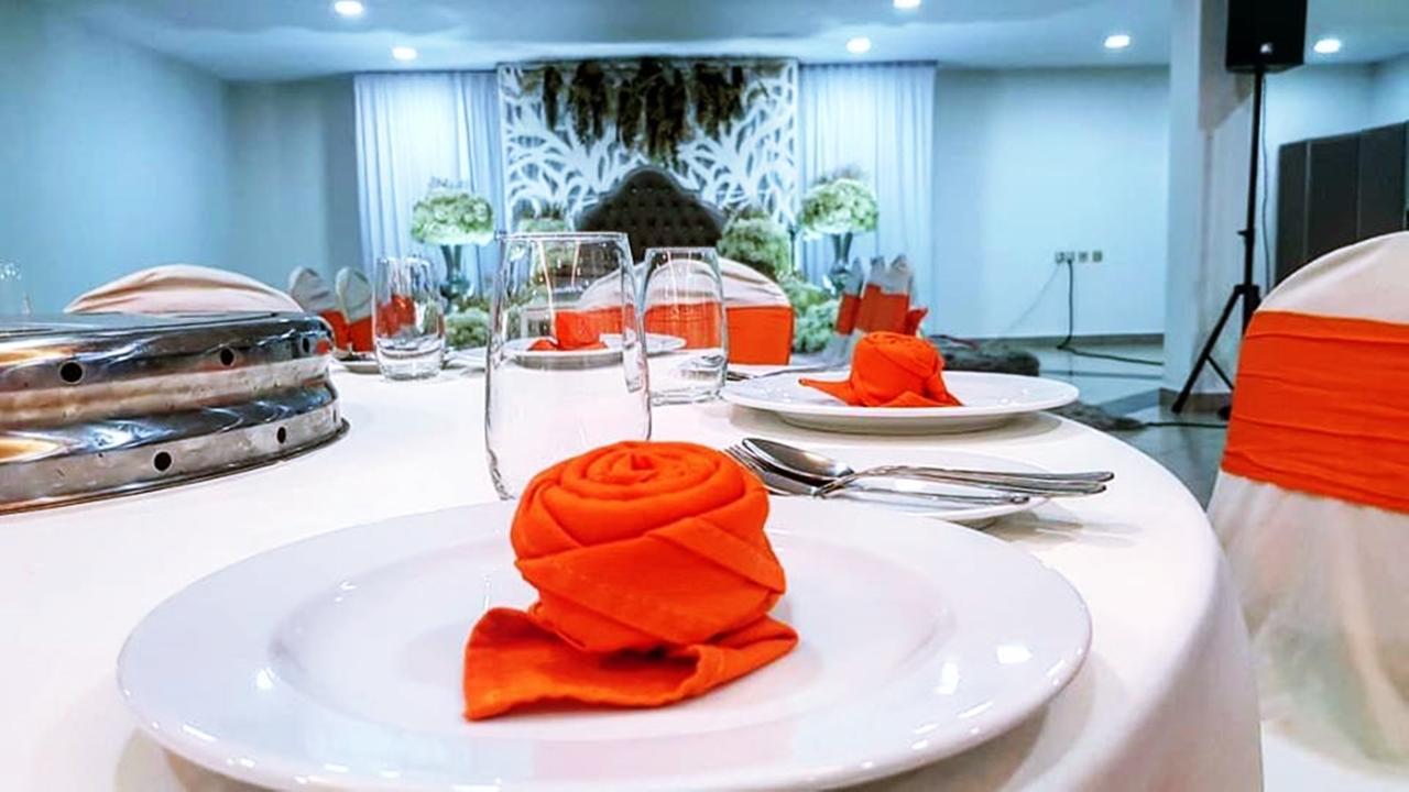 Hotel Amara Субанг-Джая Экстерьер фото
